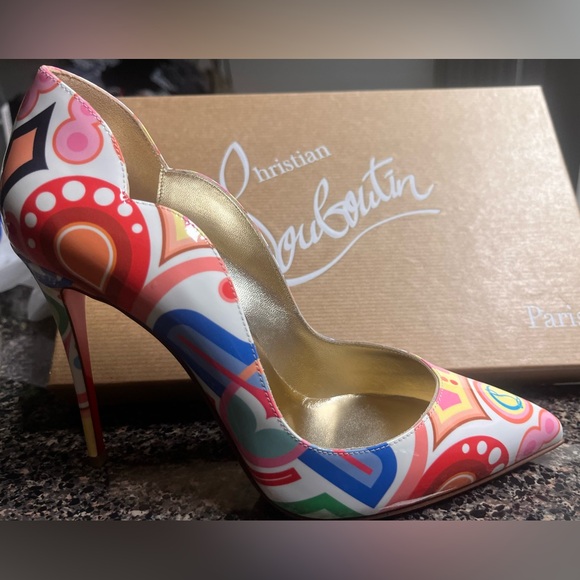 37 1/2 (7.5 US) Christian Louboutin Hot Chick Stilettos - Picture 2 of 8